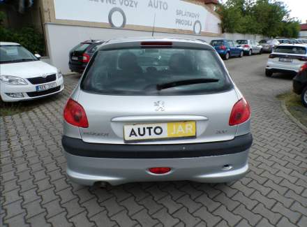 Peugeot - 206