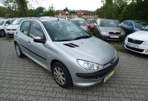 Peugeot - 206