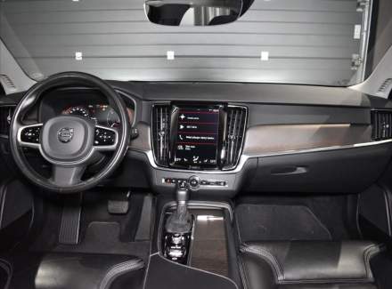 Volvo - V90
