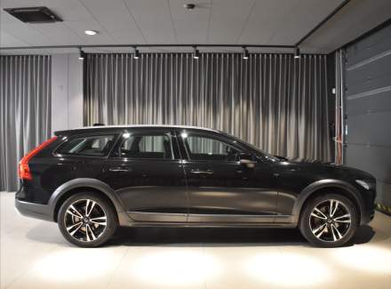 Volvo - V90