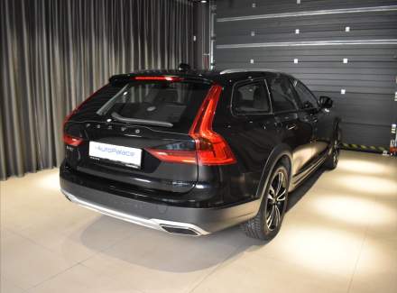 Volvo - V90