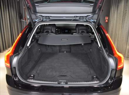 Volvo - V90