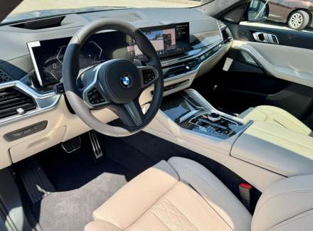 BMW - X6