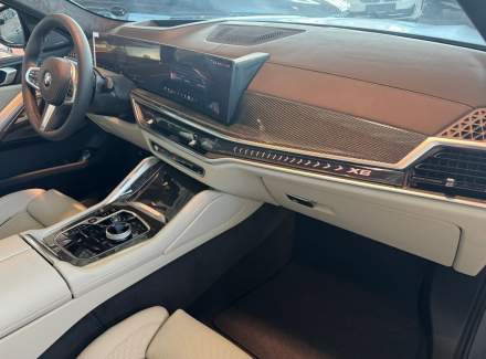 BMW - X6