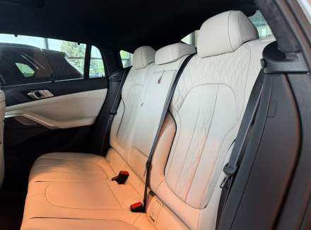 BMW - X6