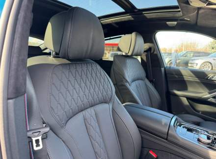 BMW - X6