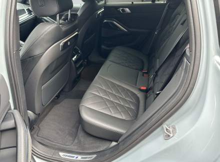 BMW - X6