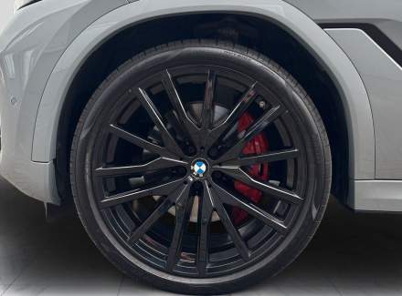 BMW - X6