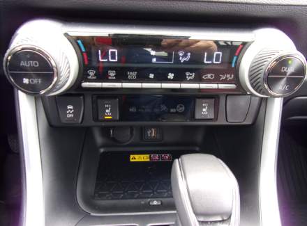 Toyota - RAV 4