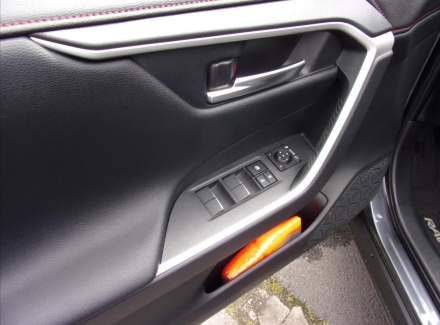 Toyota - RAV 4