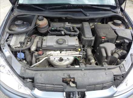Peugeot - 206