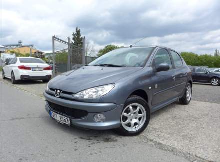 Peugeot - 206