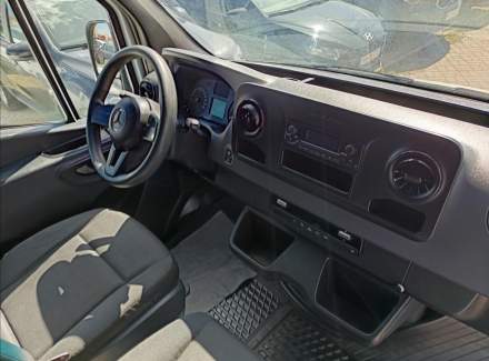 Mercedes-Benz - Sprinter