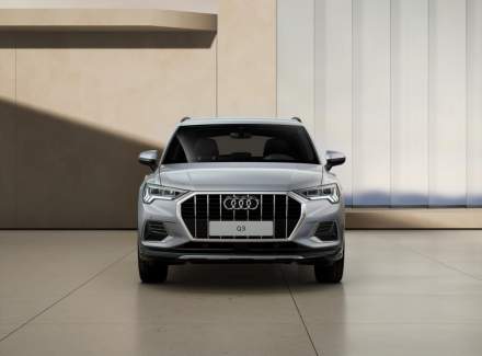 Audi - Q3