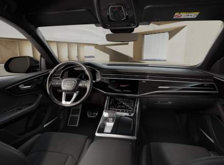 Audi - Q8