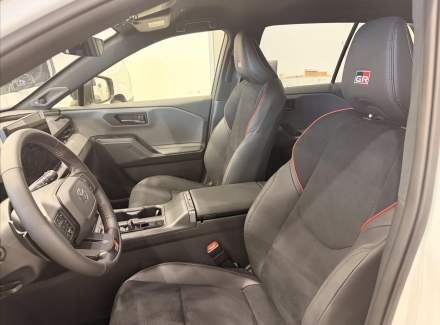 Toyota - RAV 4