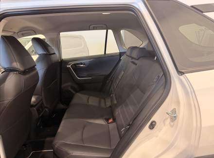 Toyota - RAV 4