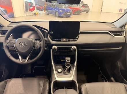 Toyota - RAV 4