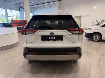 Toyota - RAV 4