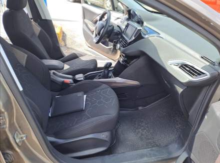 Peugeot - 2008
