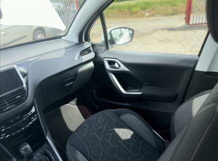 Peugeot - 2008