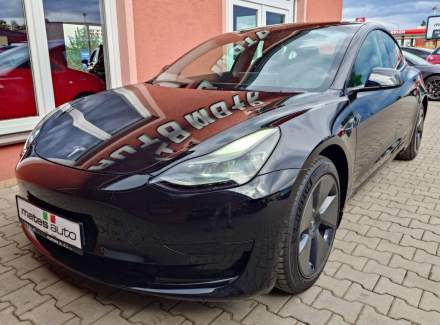 Tesla - Model 3