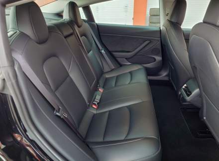 Tesla - Model 3
