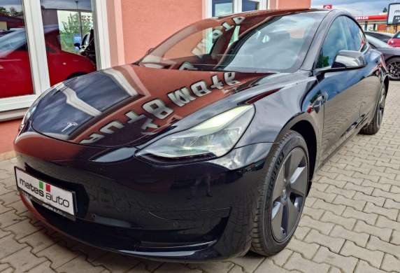 Tesla - Model 3
