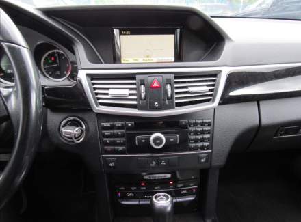 Mercedes-Benz - E-class