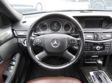 Mercedes-Benz - E-class