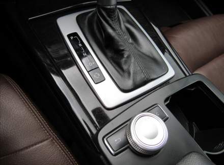 Mercedes-Benz - E-class