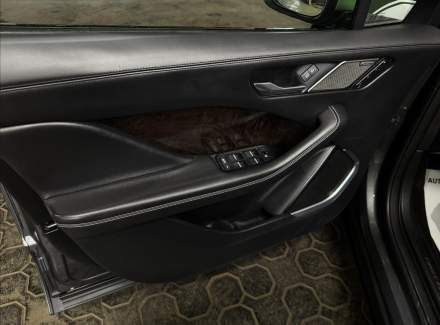 Jaguar - I-Pace