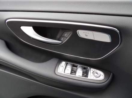 Mercedes-Benz - V-class