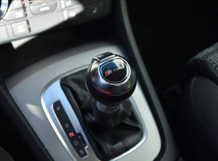 Audi - Q3