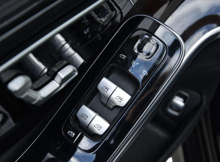 Mercedes-Benz - S-class