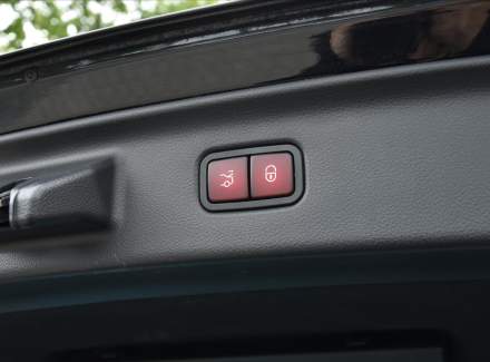 Mercedes-Benz - S-class