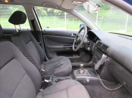 Volkswagen - Passat