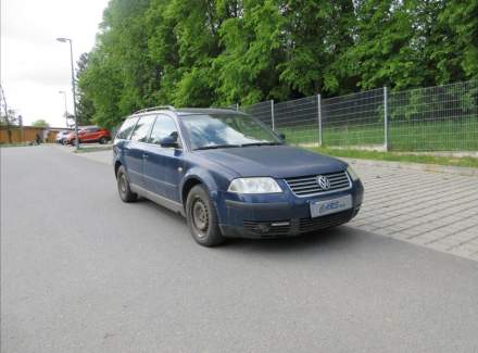 Volkswagen - Passat