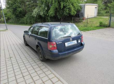 Volkswagen - Passat