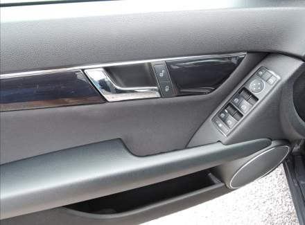 Mercedes-Benz - C-class