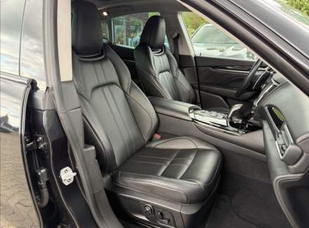 Maserati - Levante