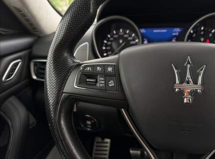 Maserati - Levante