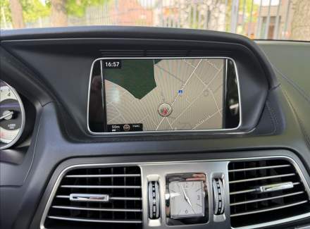 Mercedes-Benz - E-class