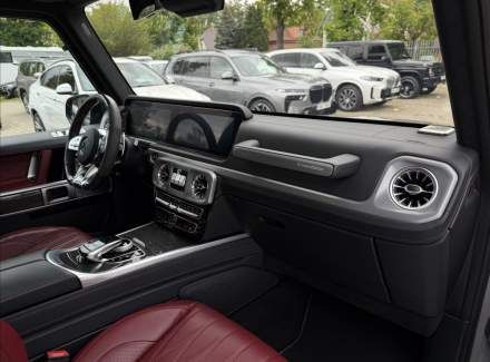 Mercedes-Benz - G-class