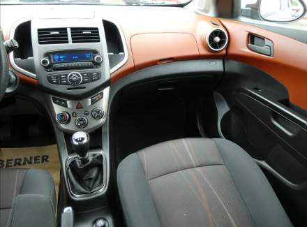 Chevrolet - Aveo