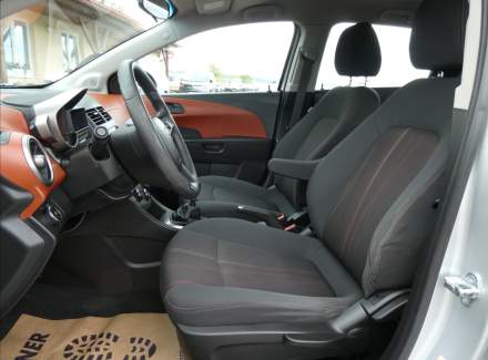 Chevrolet - Aveo
