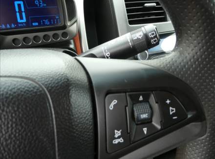 Chevrolet - Aveo