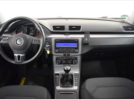 Volkswagen - Passat