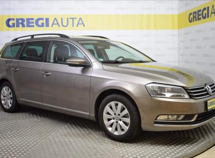 Volkswagen - Passat