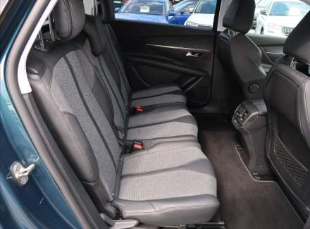 Peugeot - 5008